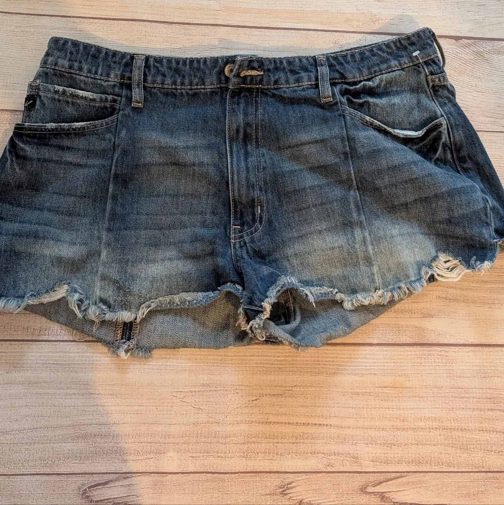 NWOT RanCan cut off jean shorts size 32 - Picture 2 of 12